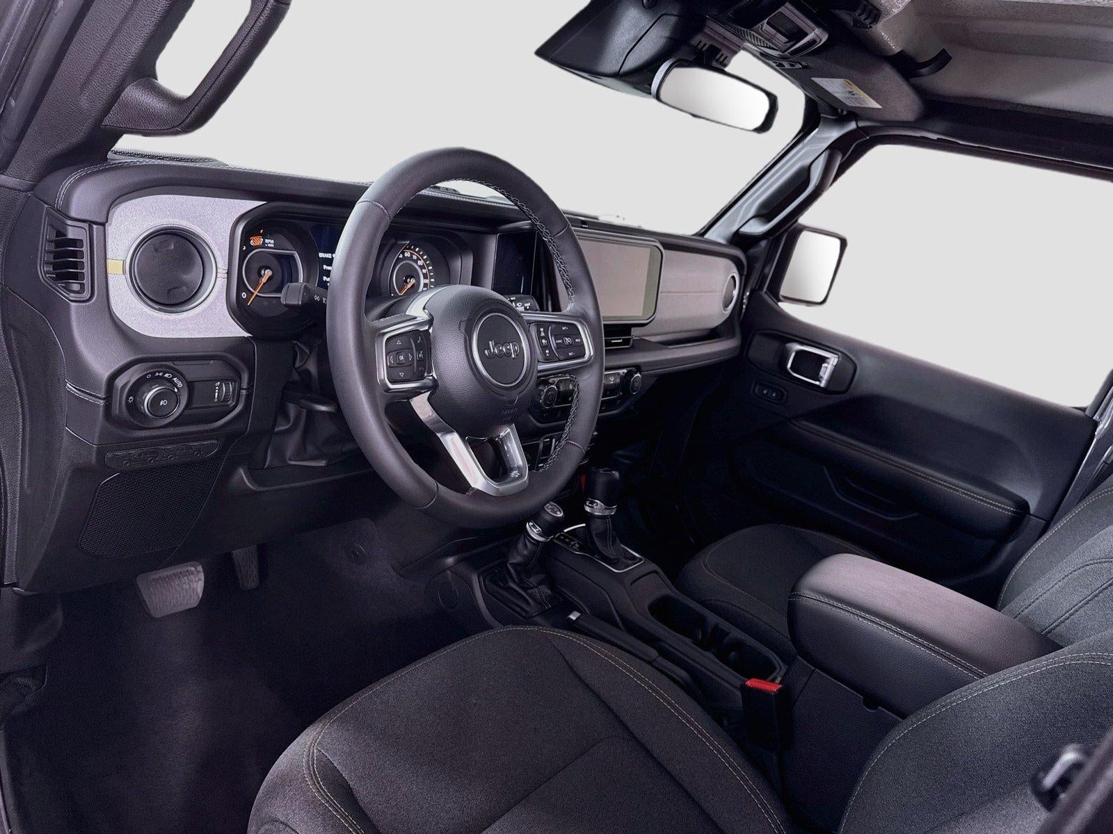 2025 Jeep Wrangler Sahara