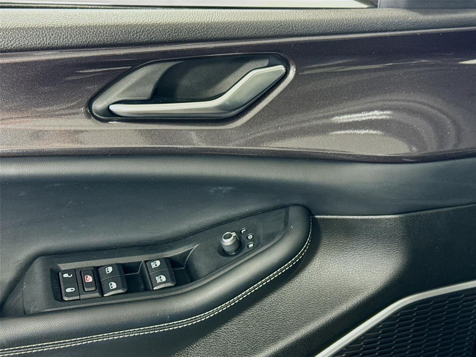 2022 Jeep Grand Cherokee Altitude