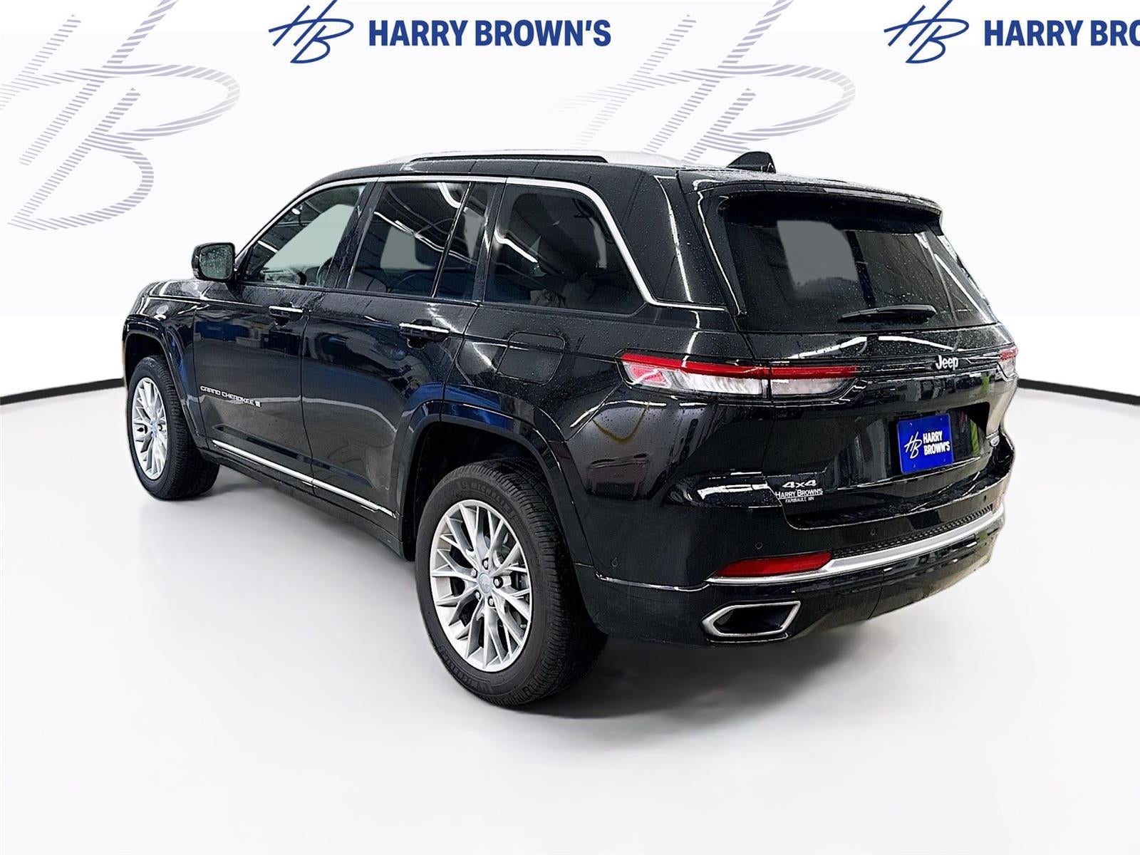 2022 Jeep Grand Cherokee Summit
