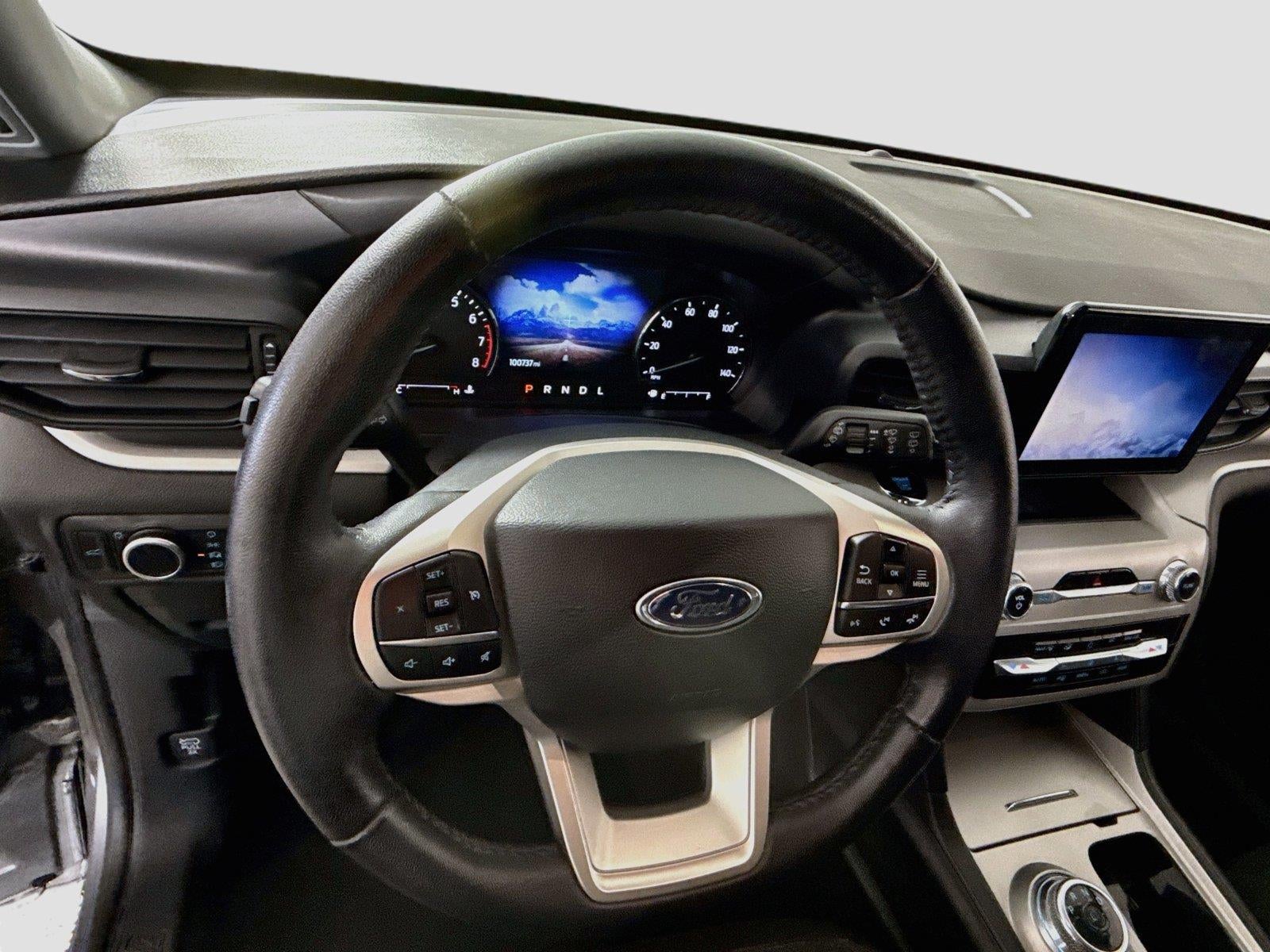 2024 Ford Explorer XLT