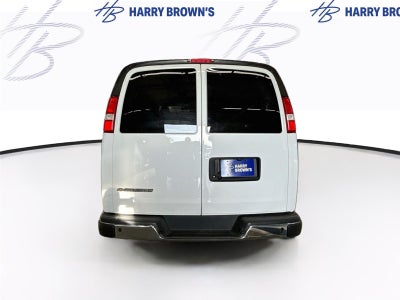 2025 Chevrolet Express Passenger 1LT