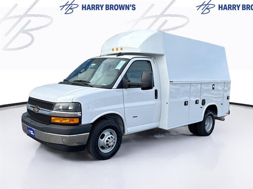 2025 Chevrolet Express Cutaway 3500 1WT