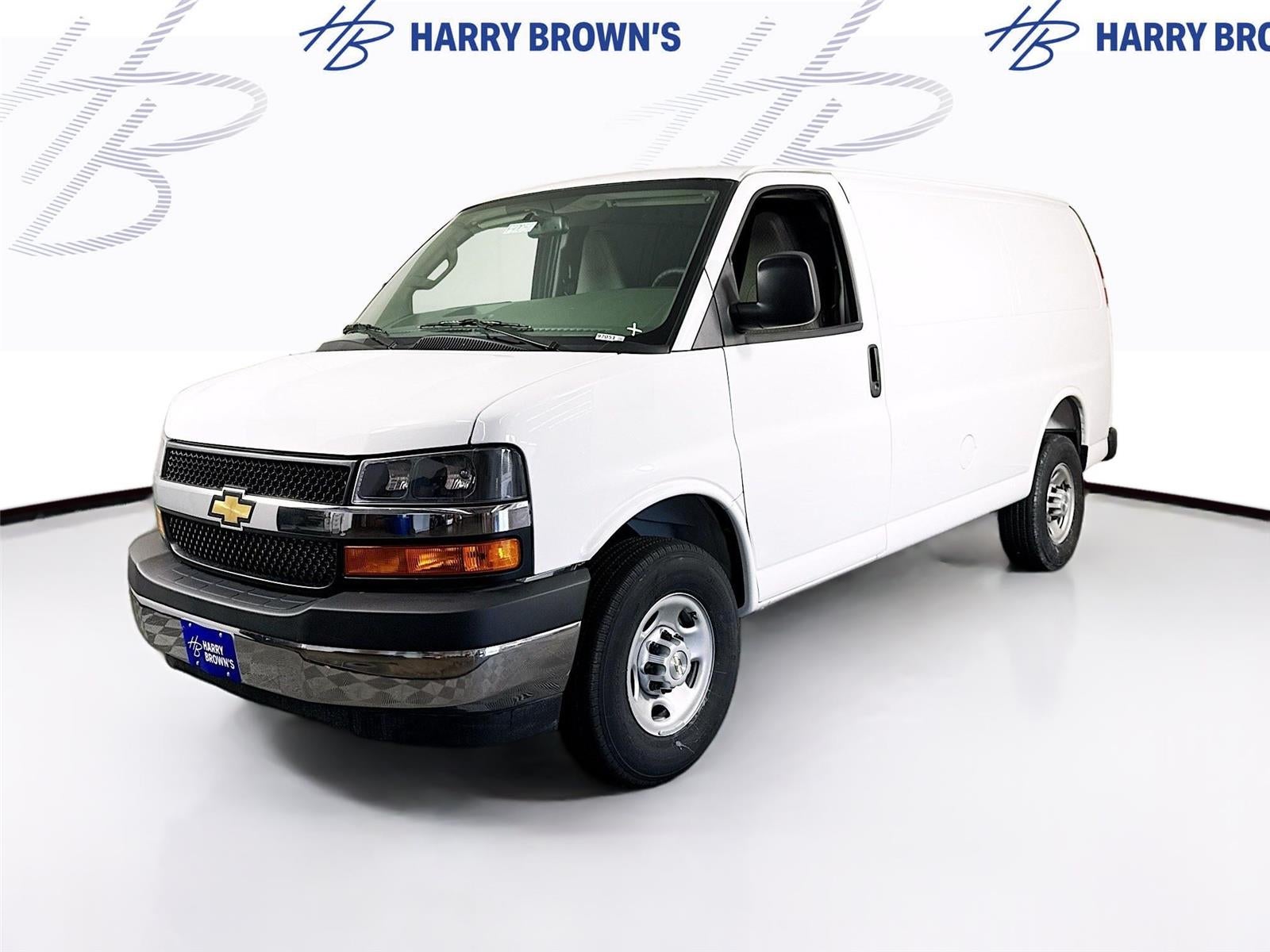 2026 Chevrolet Express Cargo 1WT