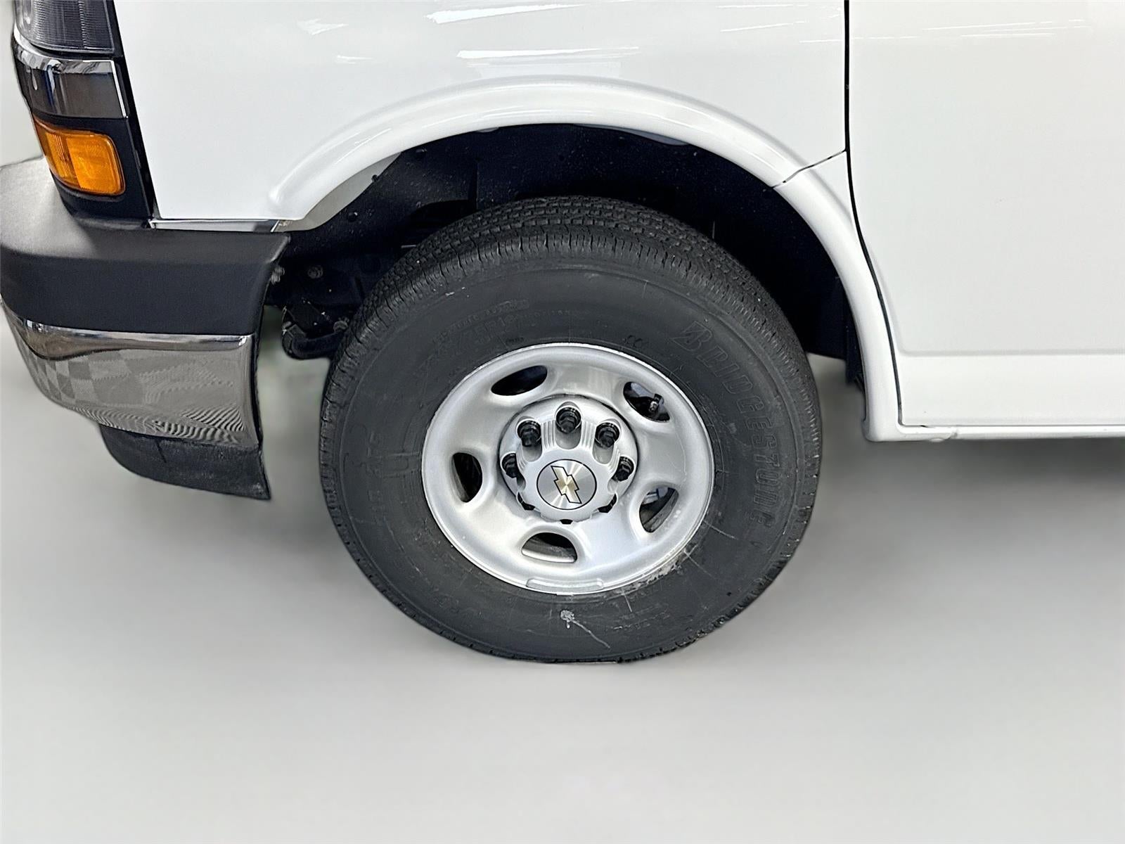 2026 Chevrolet Express Cargo 1WT