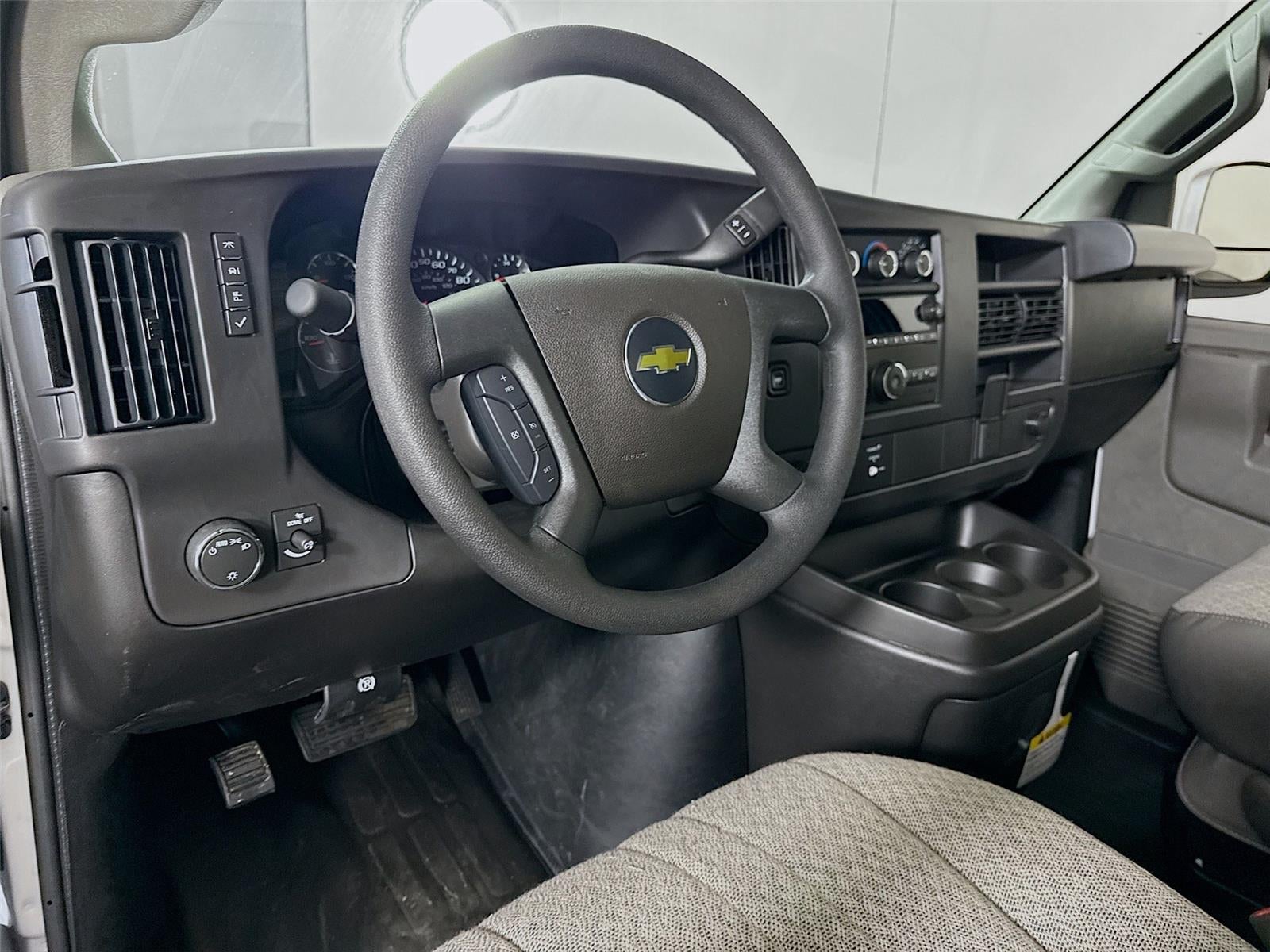 2026 Chevrolet Express Cargo 1WT