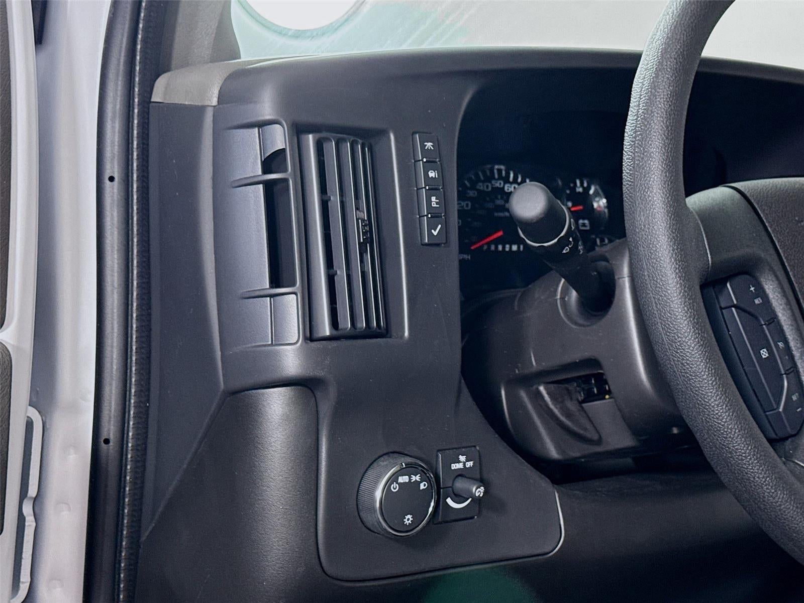 2026 Chevrolet Express Cargo 1WT