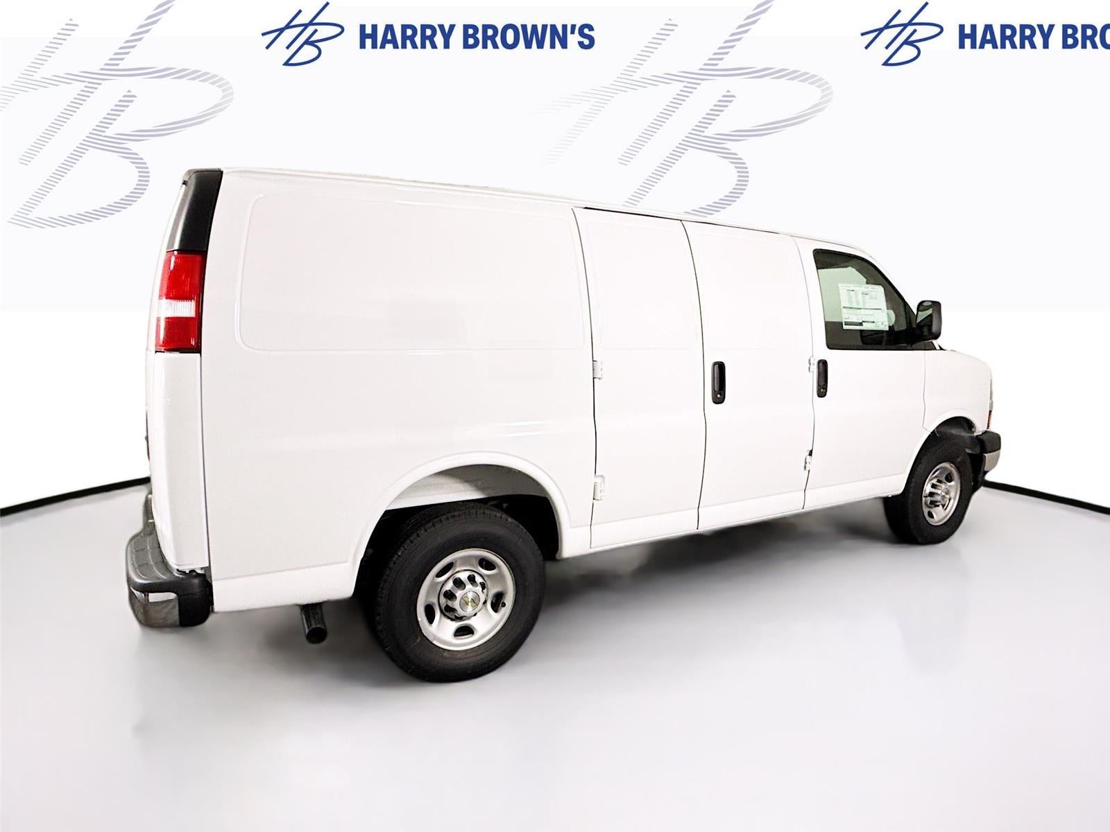 2026 Chevrolet Express Cargo 1WT