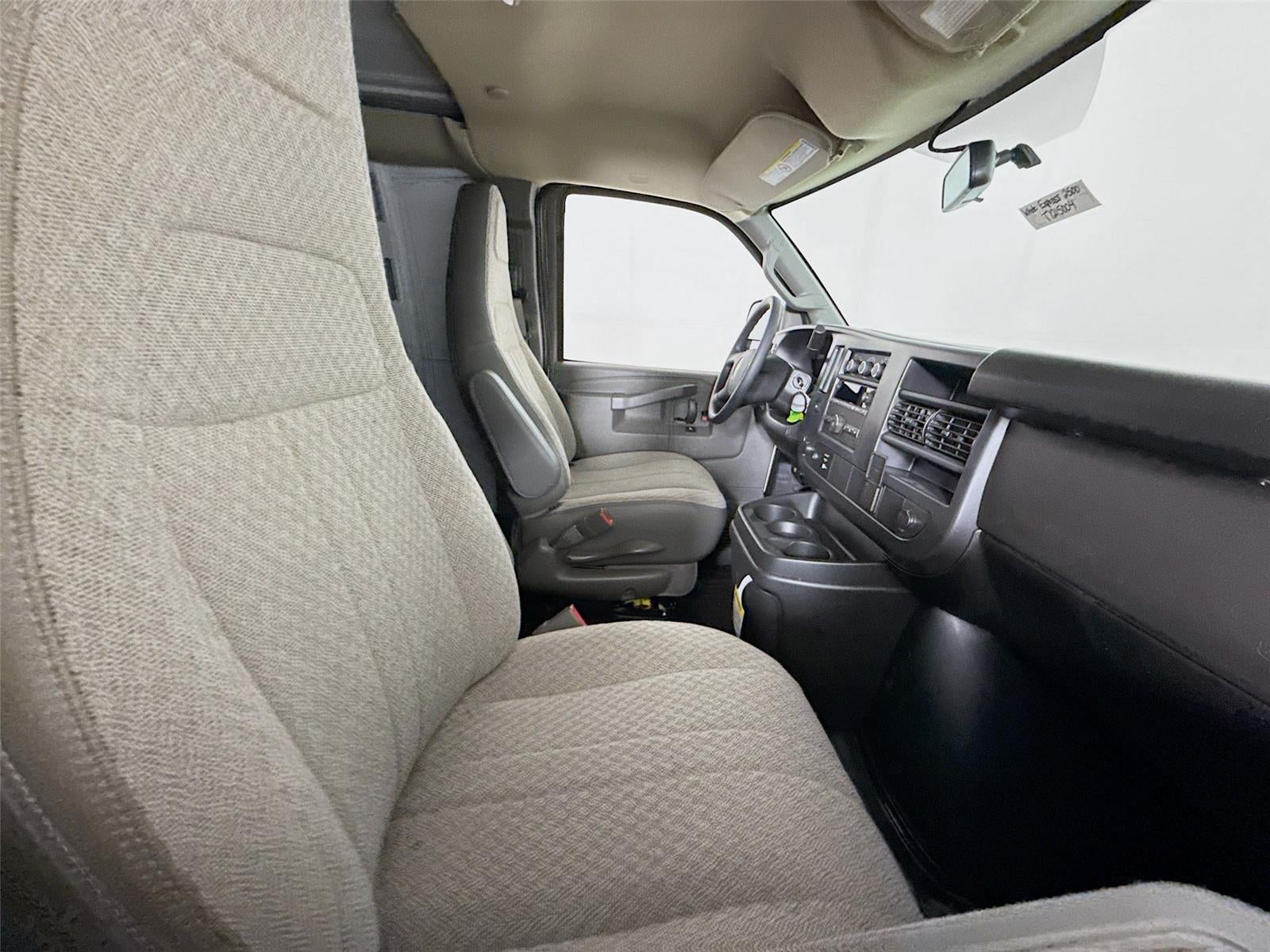 2026 Chevrolet Express Cargo 1WT