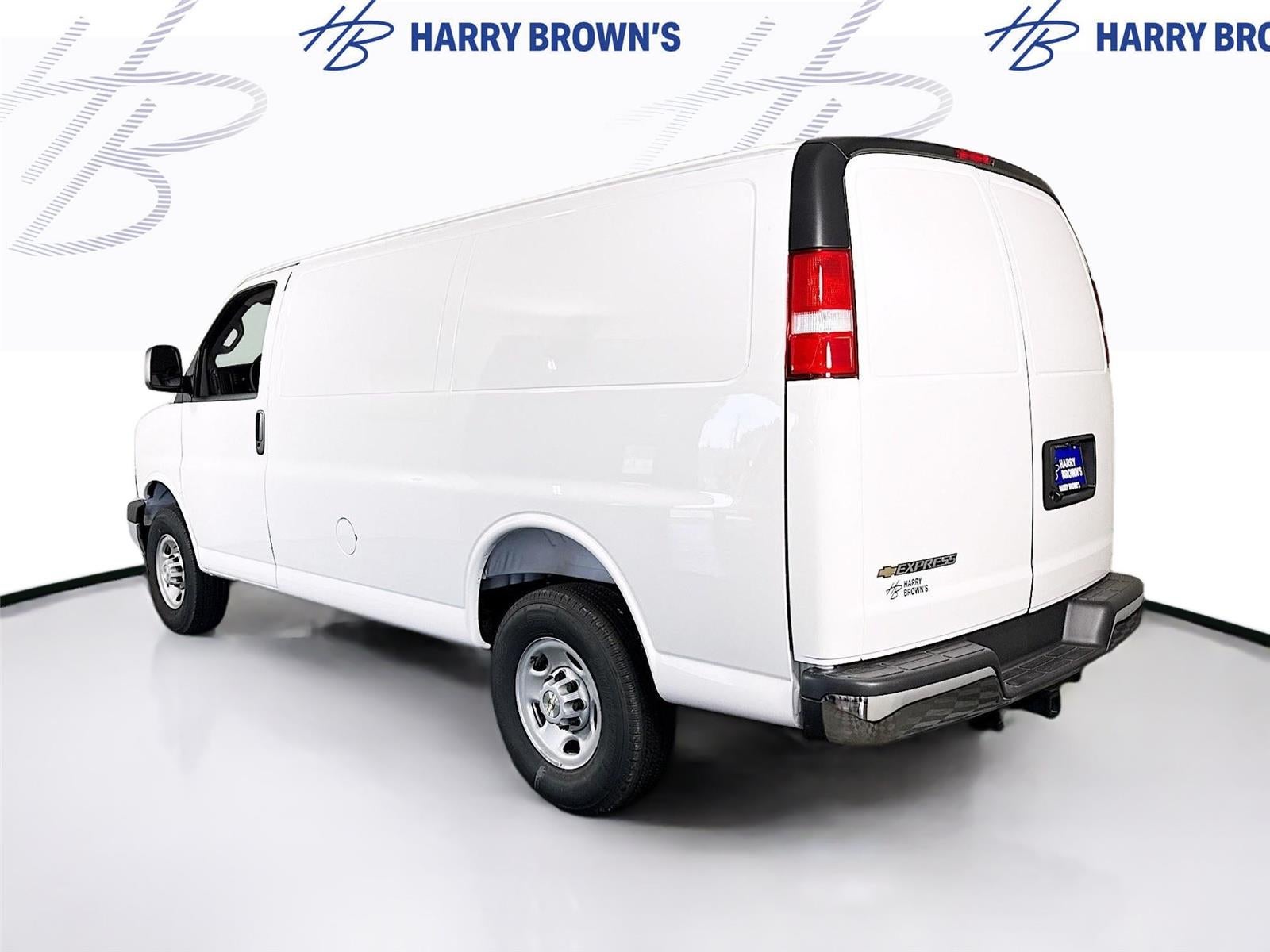 2026 Chevrolet Express Cargo 1WT