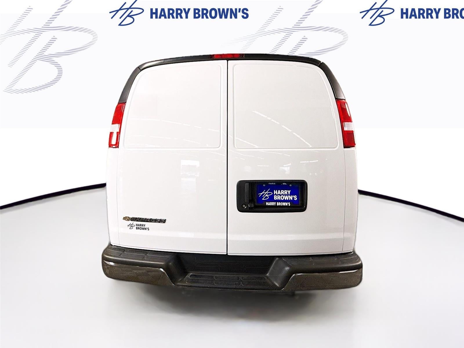 2026 Chevrolet Express Cargo 1WT