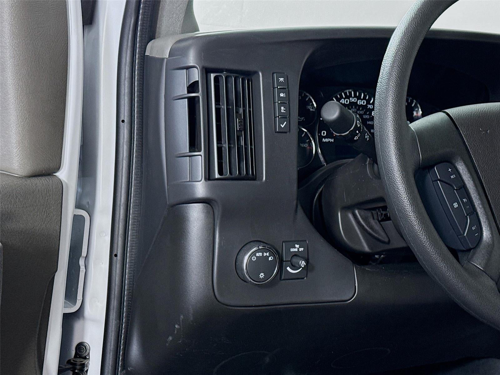 2026 Chevrolet Express Cargo 1WT