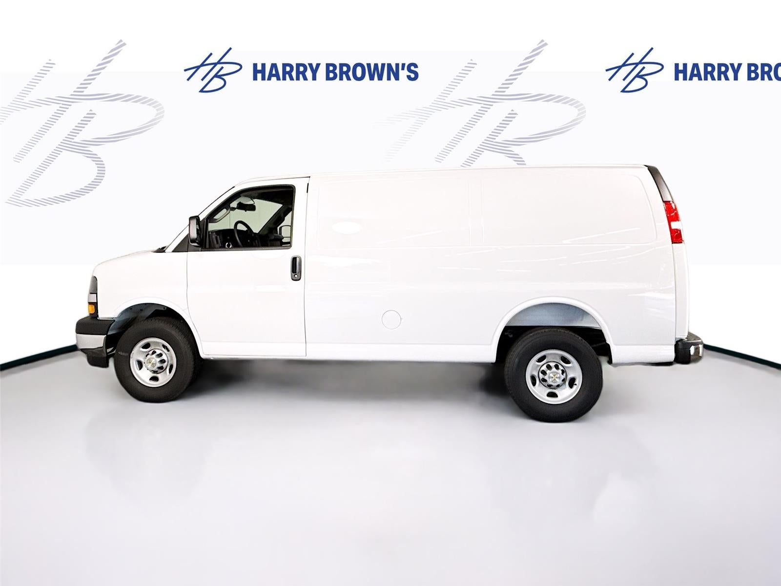 2026 Chevrolet Express Cargo 1WT