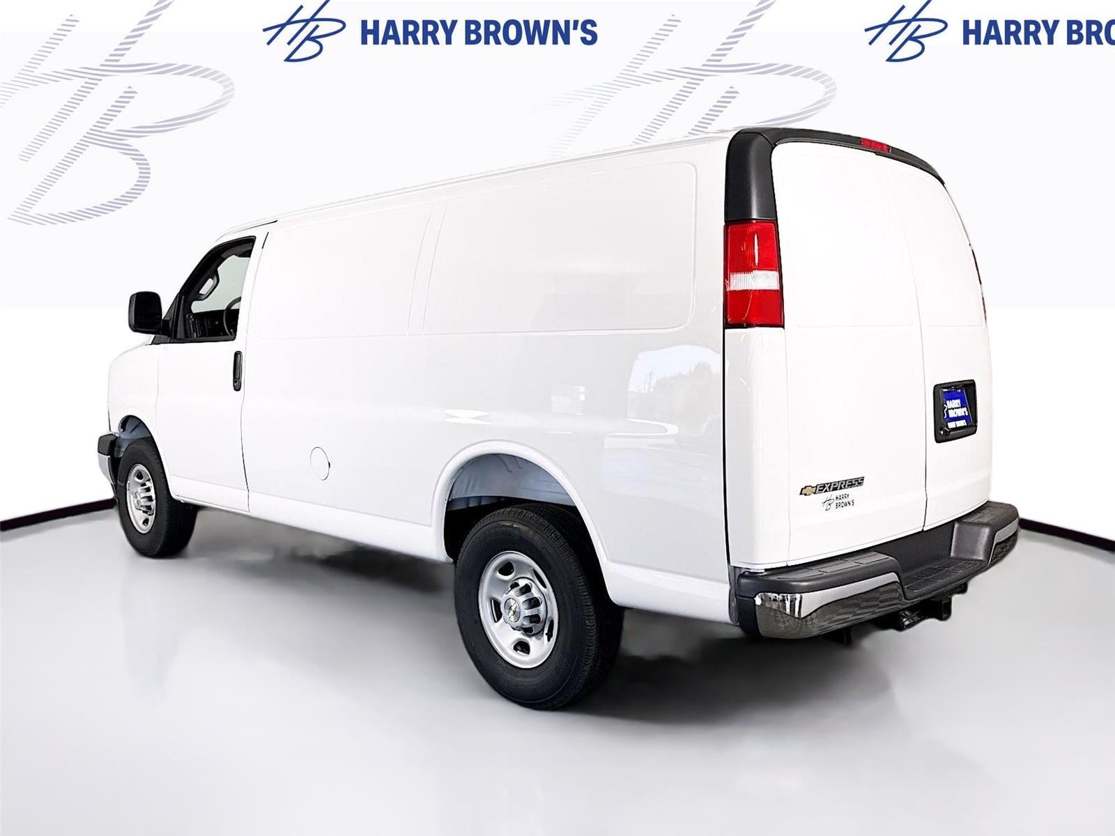 2026 Chevrolet Express Cargo 1WT