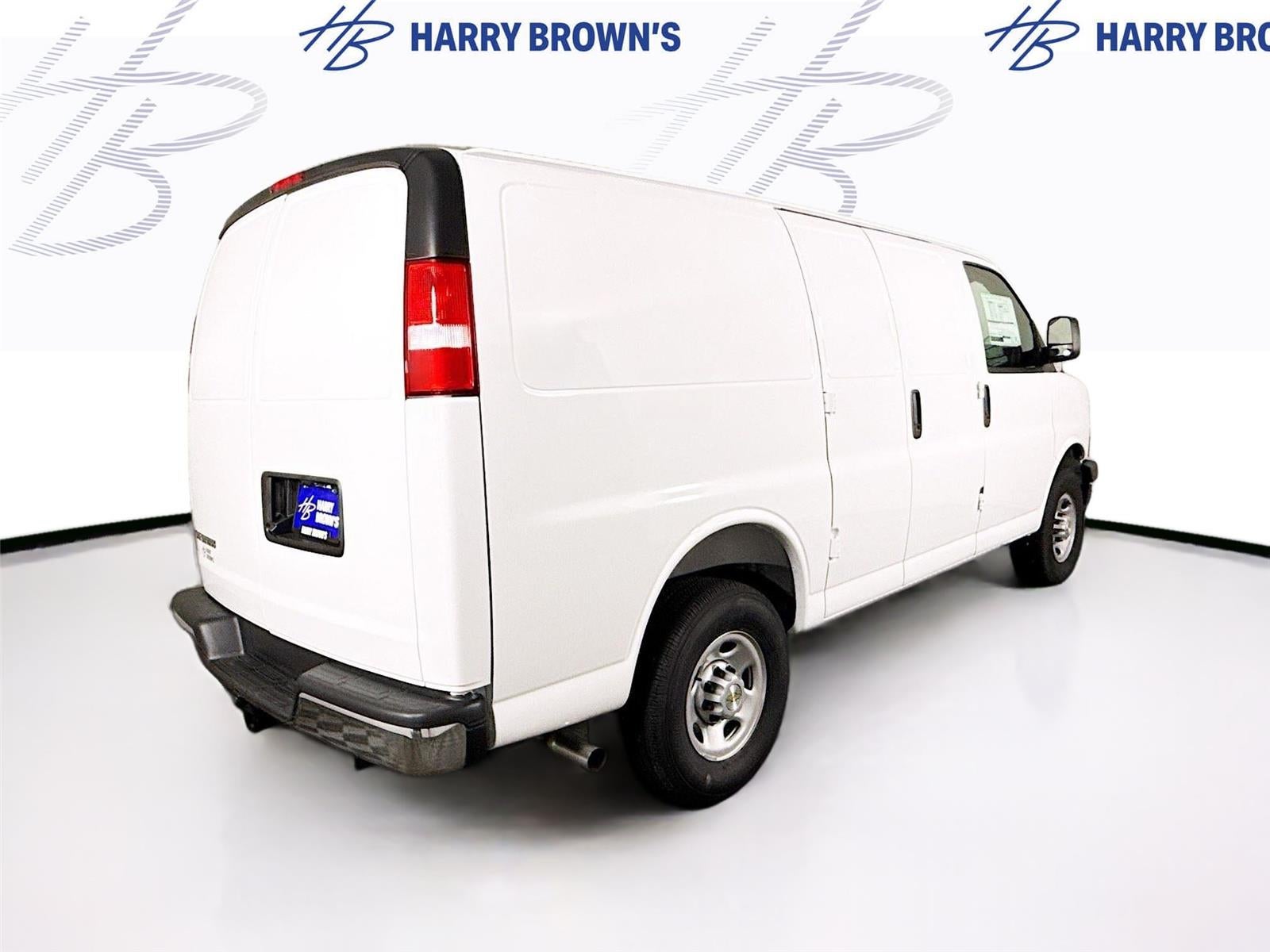 2026 Chevrolet Express Cargo 1WT