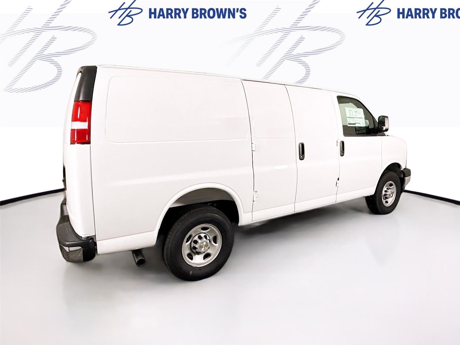 2026 Chevrolet Express Cargo 1WT