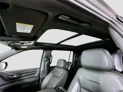 2022 GMC Yukon XL Denali
