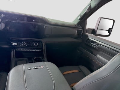 2025 GMC Sierra 3500 HD AT4