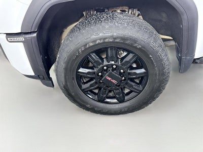 2025 GMC Sierra 3500 HD AT4