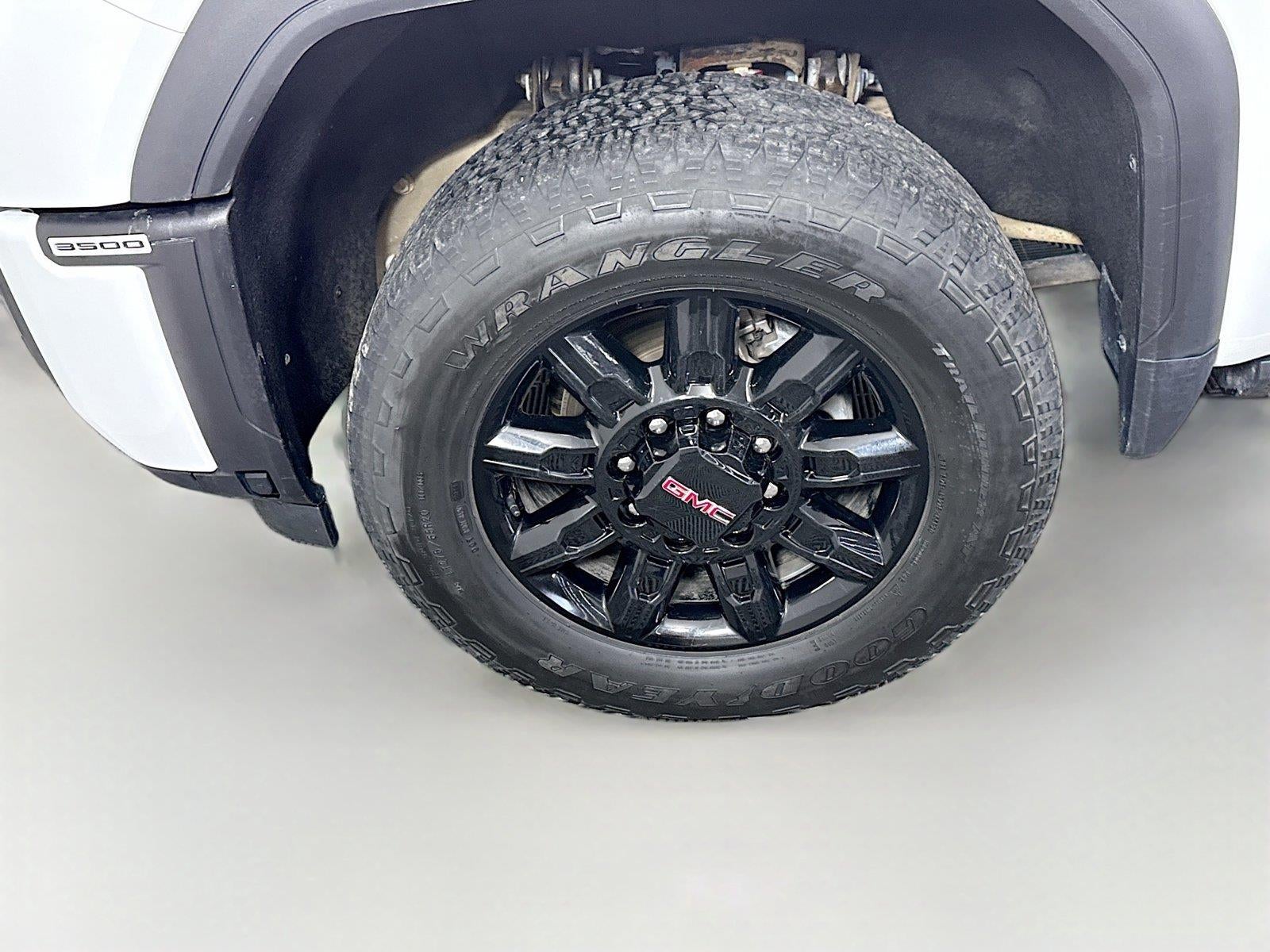 2025 GMC Sierra 3500 HD AT4