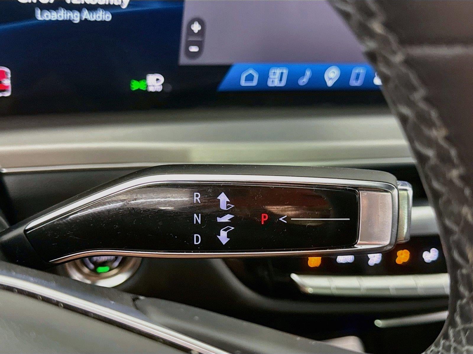 2024 Cadillac LYRIQ Luxury 1