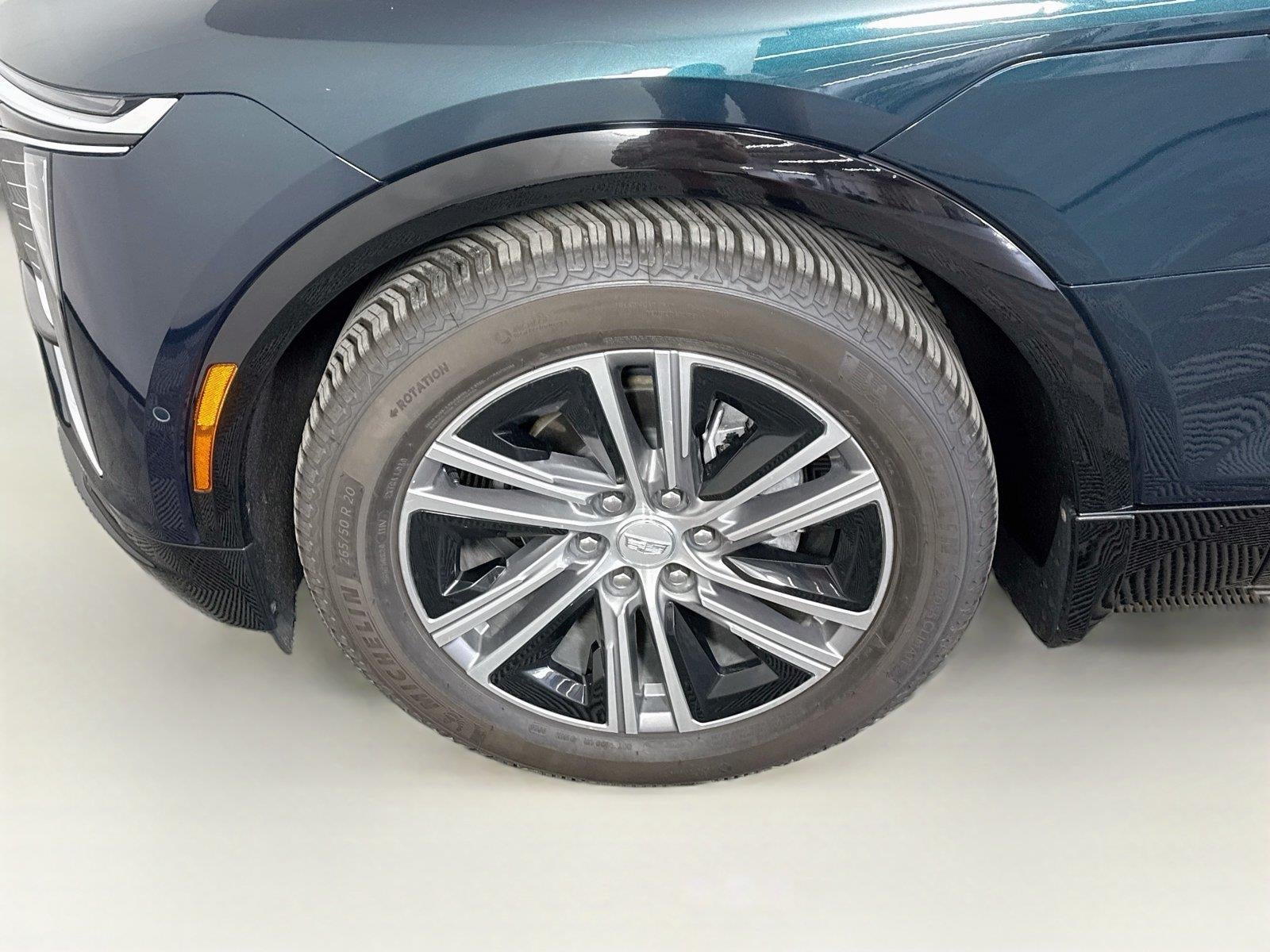 2024 Cadillac LYRIQ Luxury 1