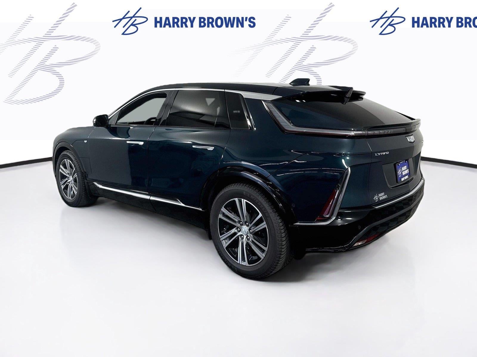 2024 Cadillac LYRIQ Luxury 1
