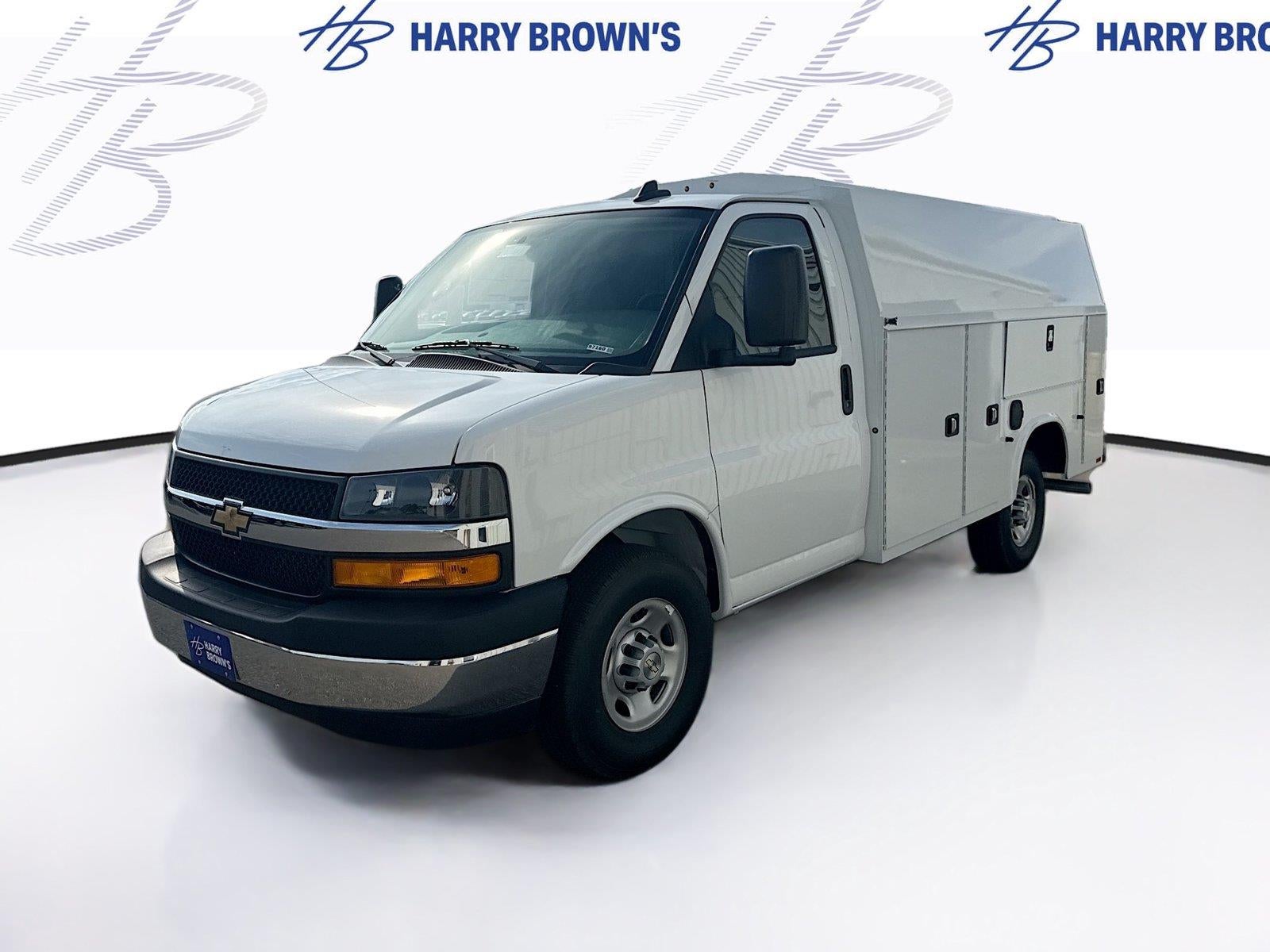 2026 Chevrolet Express Cutaway 3500 1WT