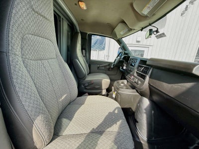 2026 Chevrolet Express Cutaway 3500 1WT