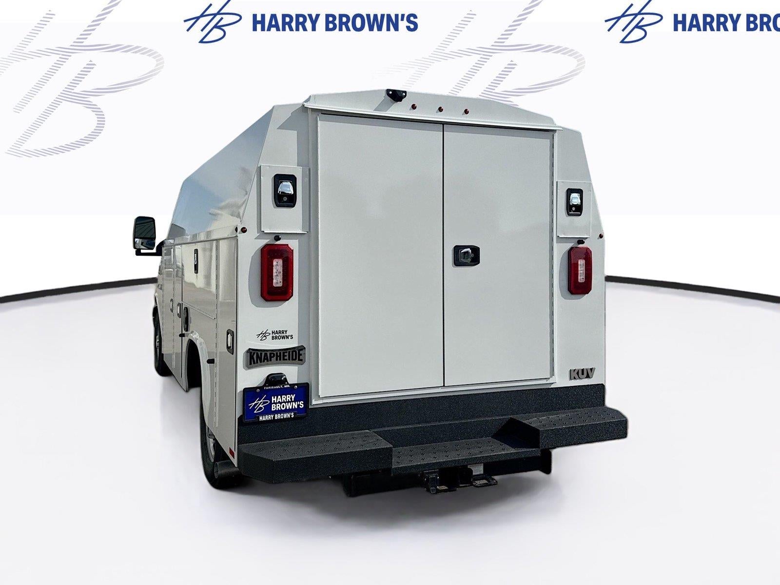 2026 Chevrolet Express Cutaway 3500 1WT