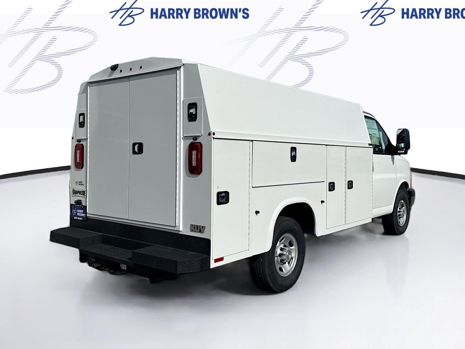 2026 Chevrolet Express Cutaway 3500 1WT