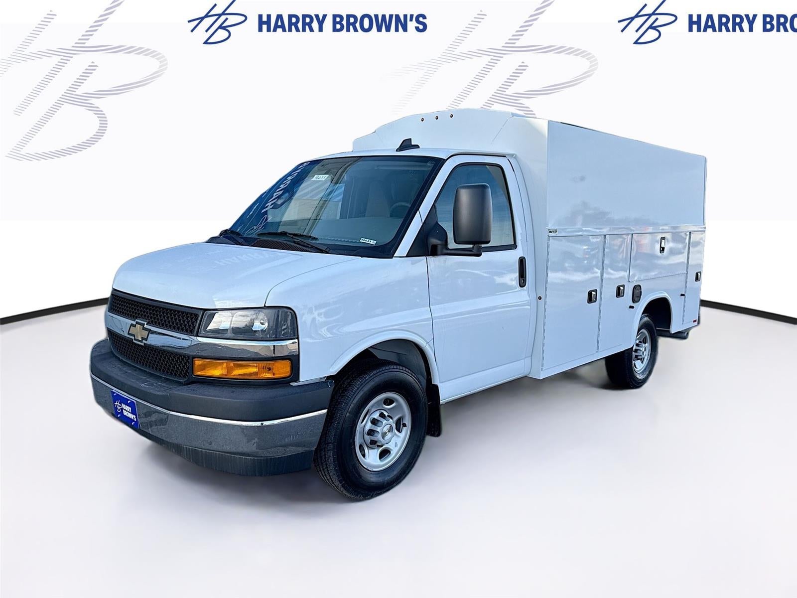 2025 Chevrolet Express 3500 139" WB's photo