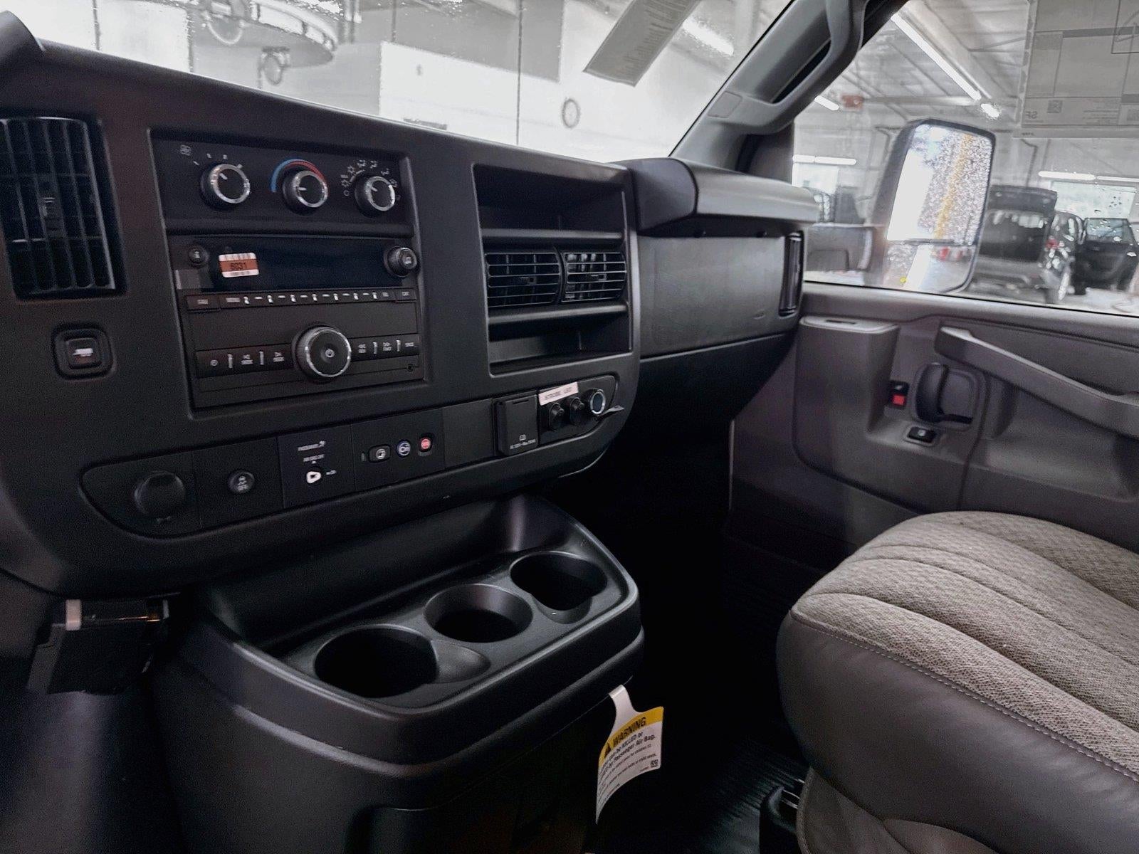 2026 Chevrolet Express Cutaway 3500 1WT