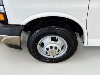 2026 Chevrolet Express Cutaway 3500 1WT
