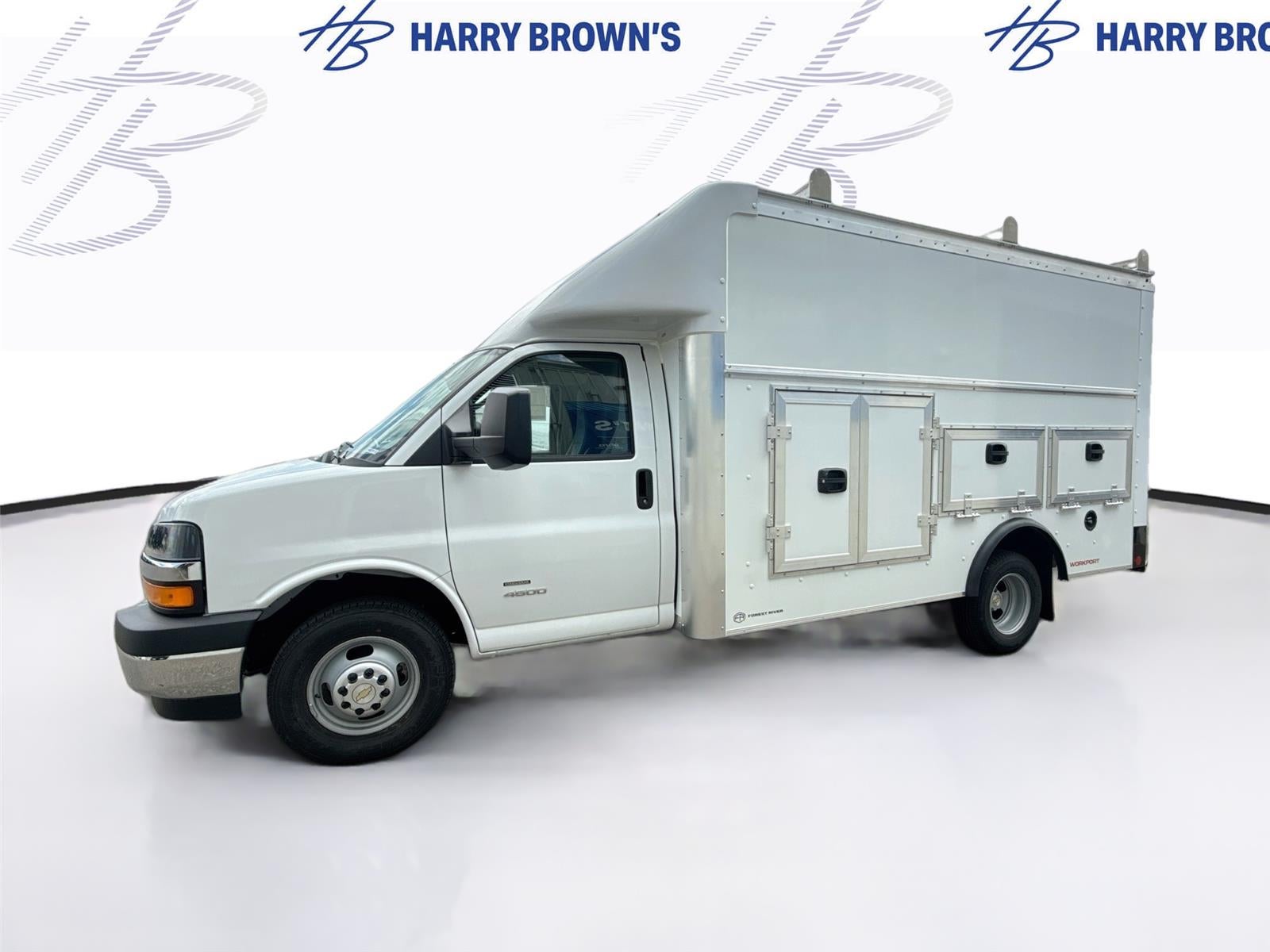 2025 Chevrolet Express Cutaway 4500 2WT