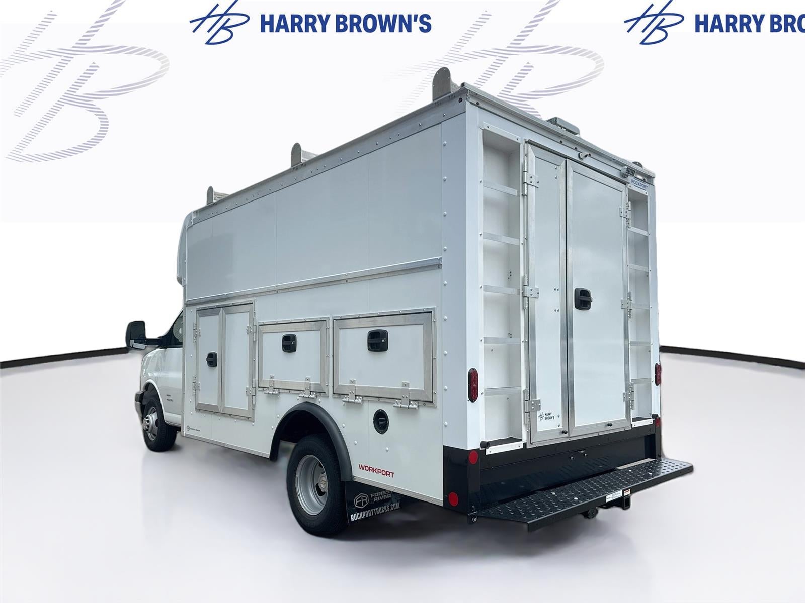 2025 Chevrolet Express Cutaway 4500 2WT