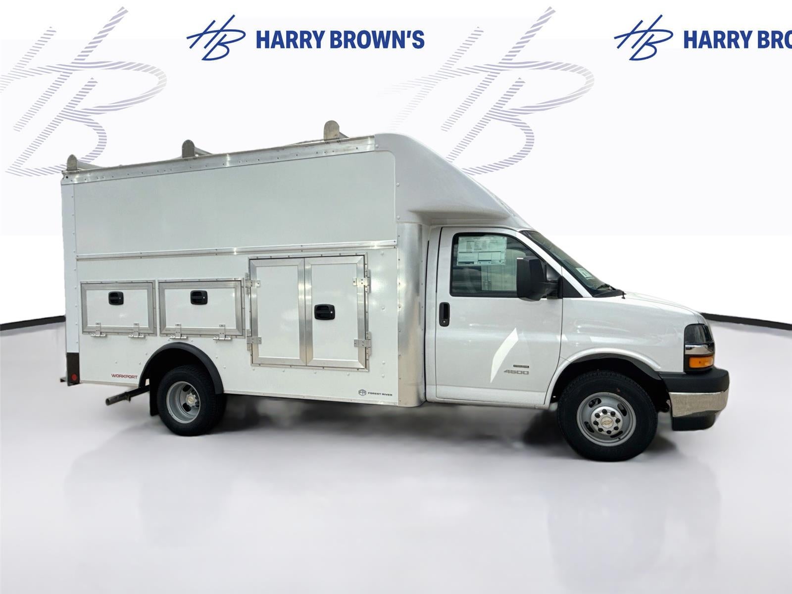 2025 Chevrolet Express Cutaway 4500 2WT
