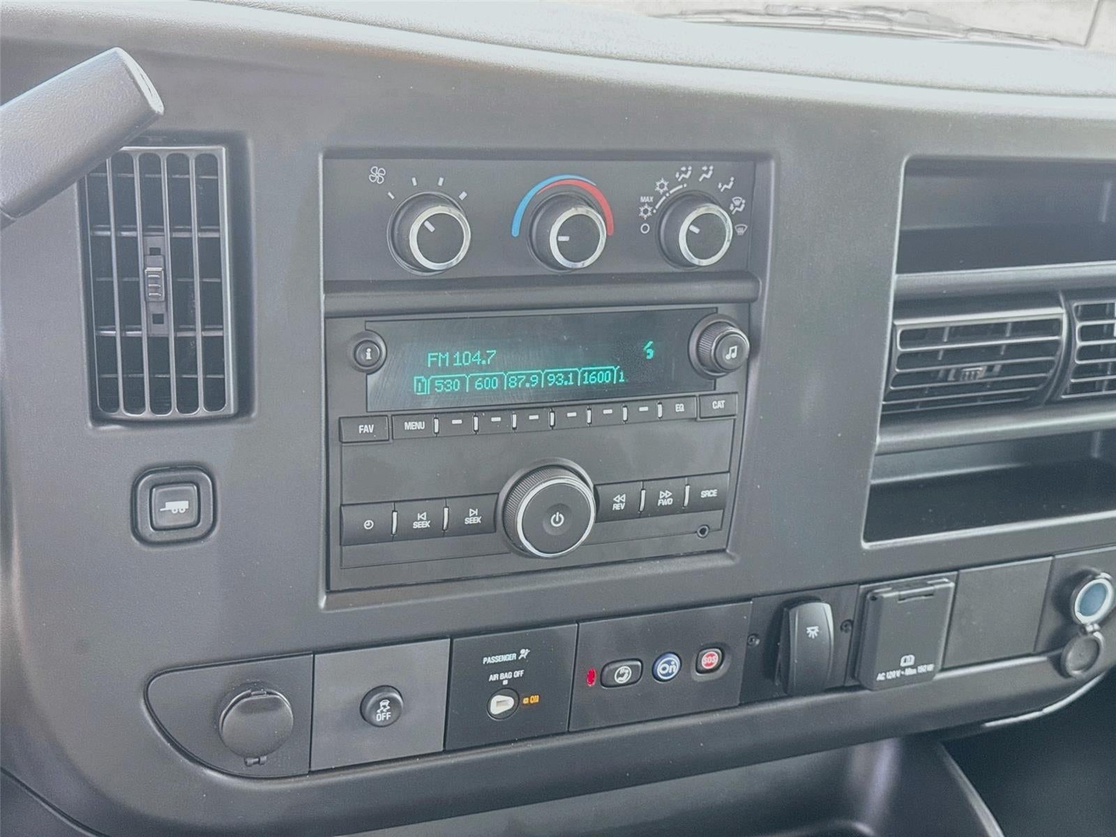 2025 Chevrolet Express Cutaway 4500 2WT