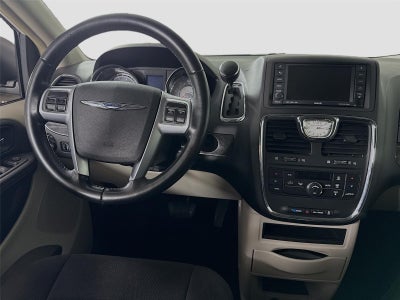 2011 Chrysler Town & Country Touring