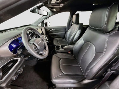 2025 Chrysler Pacifica Hybrid Select