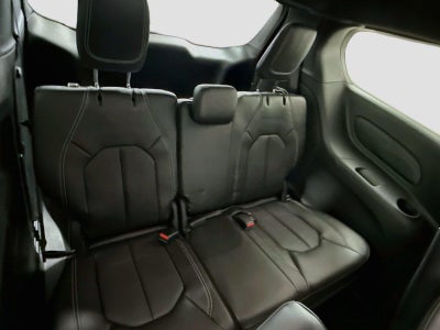 2025 Chrysler Pacifica Hybrid Select