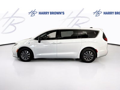 2025 Chrysler Pacifica Hybrid Select