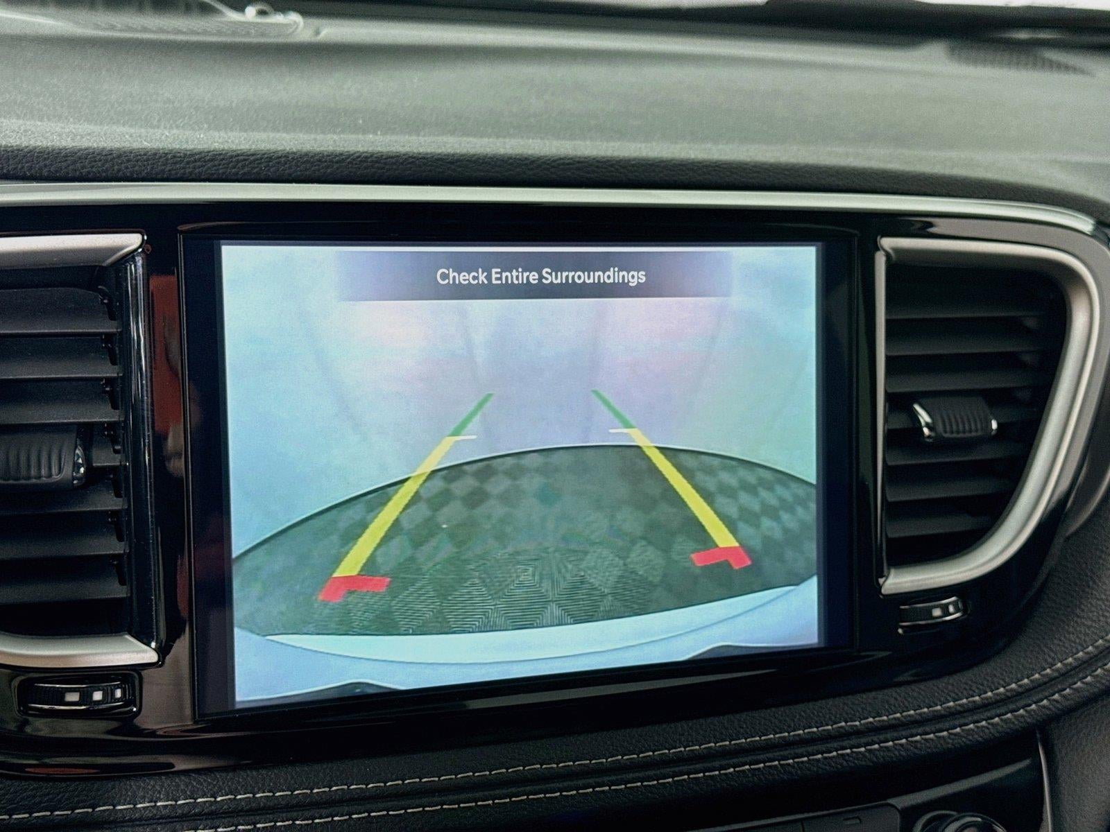 2025 Chrysler Pacifica Hybrid Select