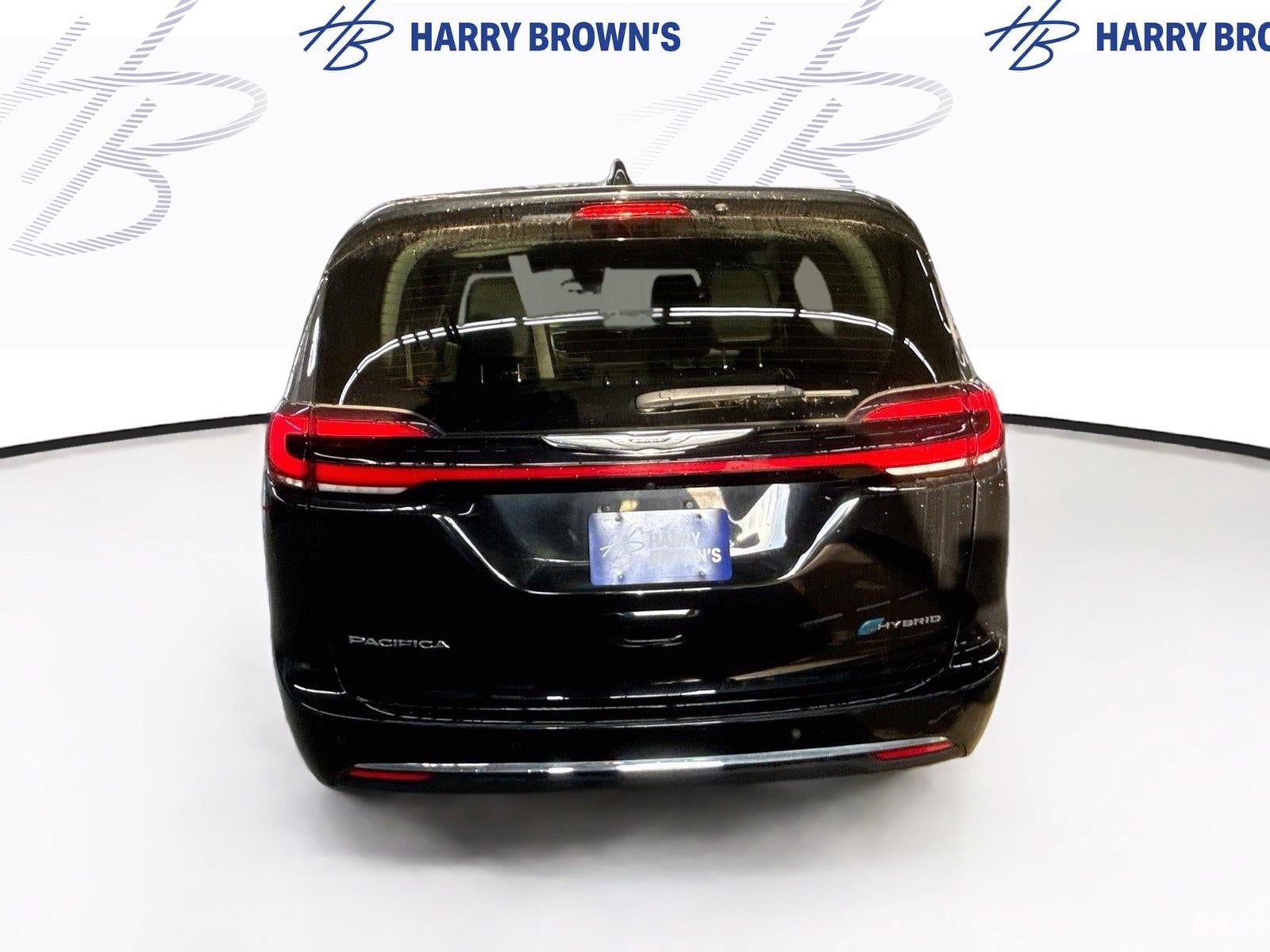 2024 Chrysler Pacifica Hybrid Select