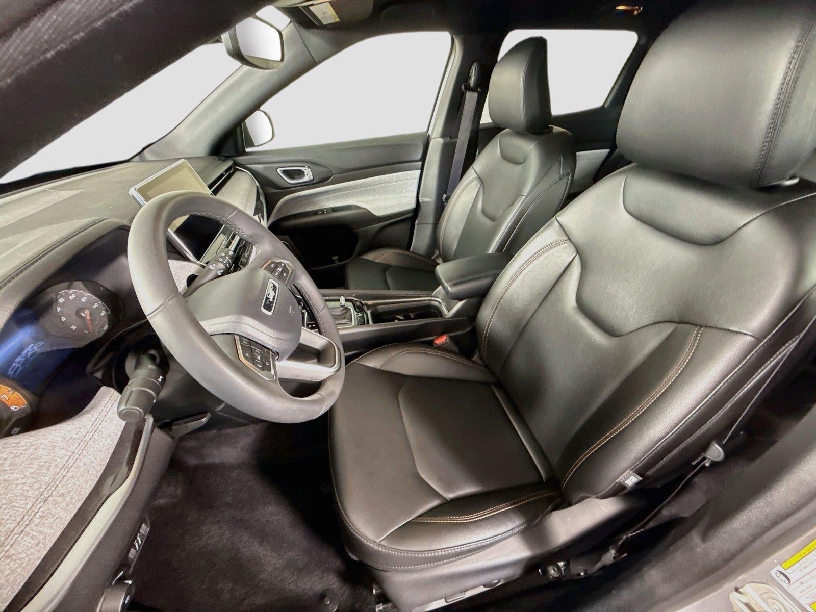 2023 Jeep Compass Latitude Lux