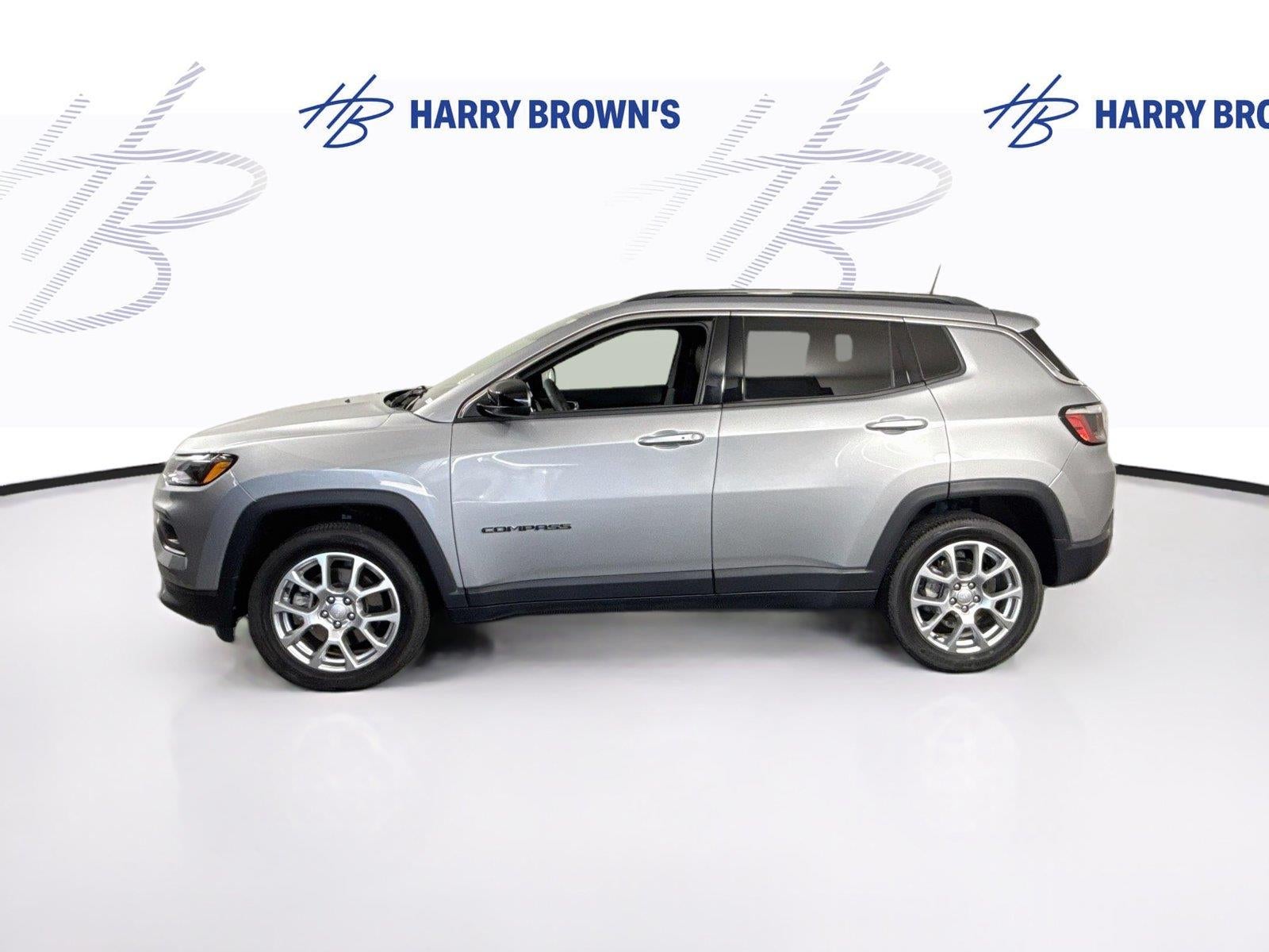 2023 Jeep Compass Latitude Lux