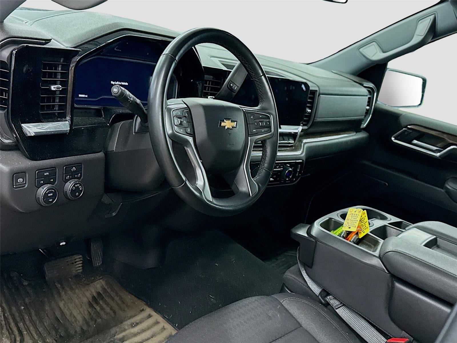 2023 Chevrolet Silverado 1500 LT (2FL)