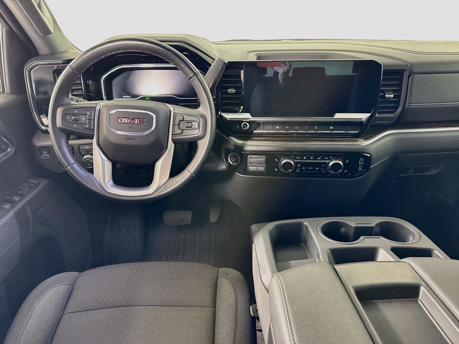 2025 GMC Sierra 1500 SLE