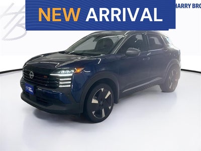 2025 Nissan Kicks SR