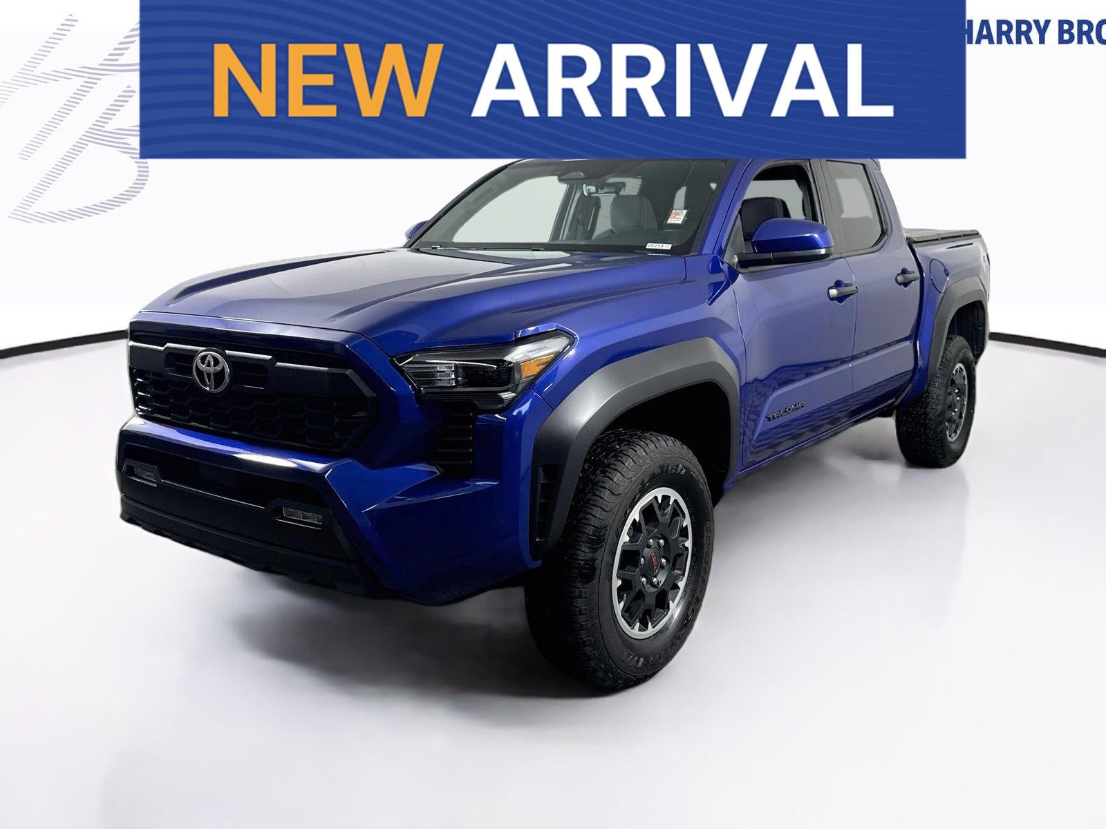 2025 Toyota Tacoma 4WD SR