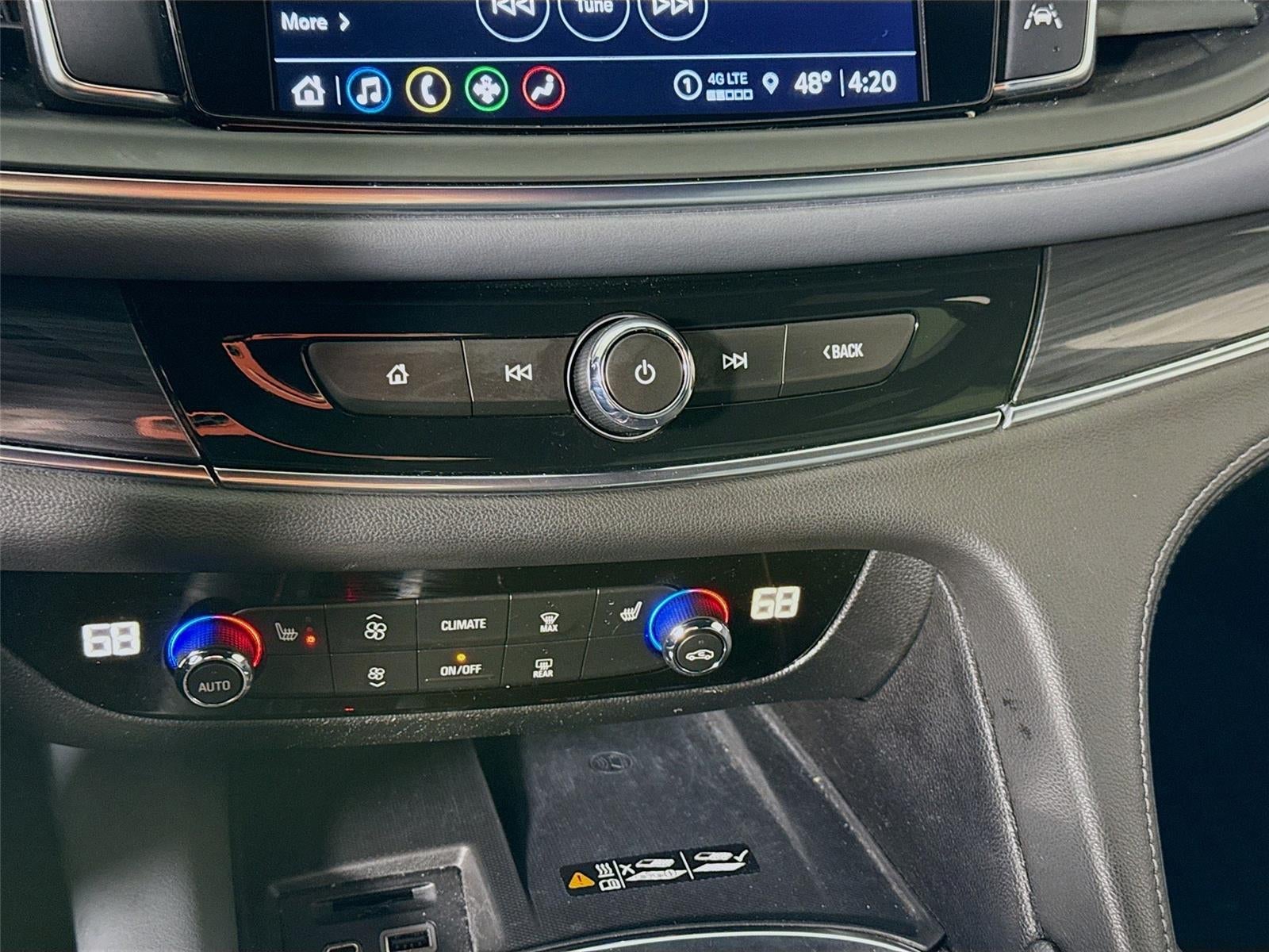 2023 Buick Enclave Essence